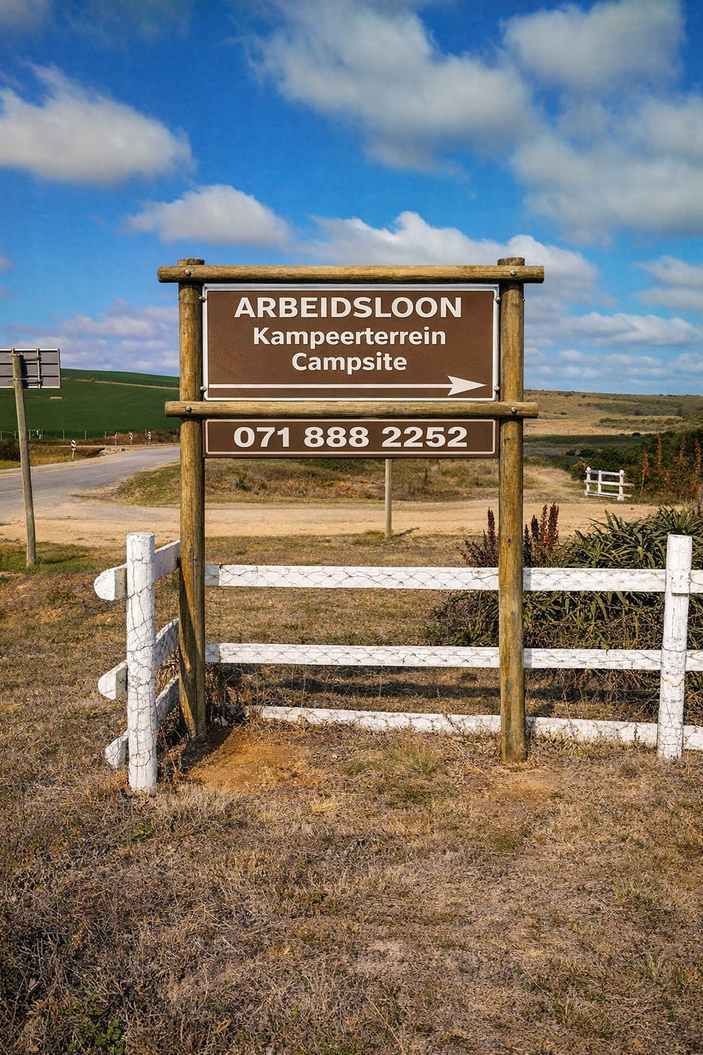 Arbeidsloon campsite entrance board